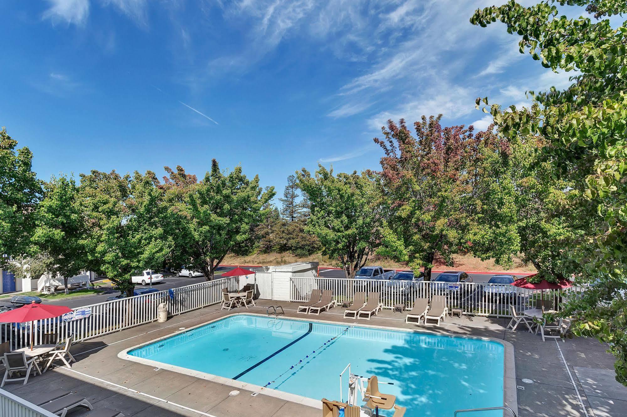 Motel 6-Santa Rosa, Ca - North Екстериор снимка